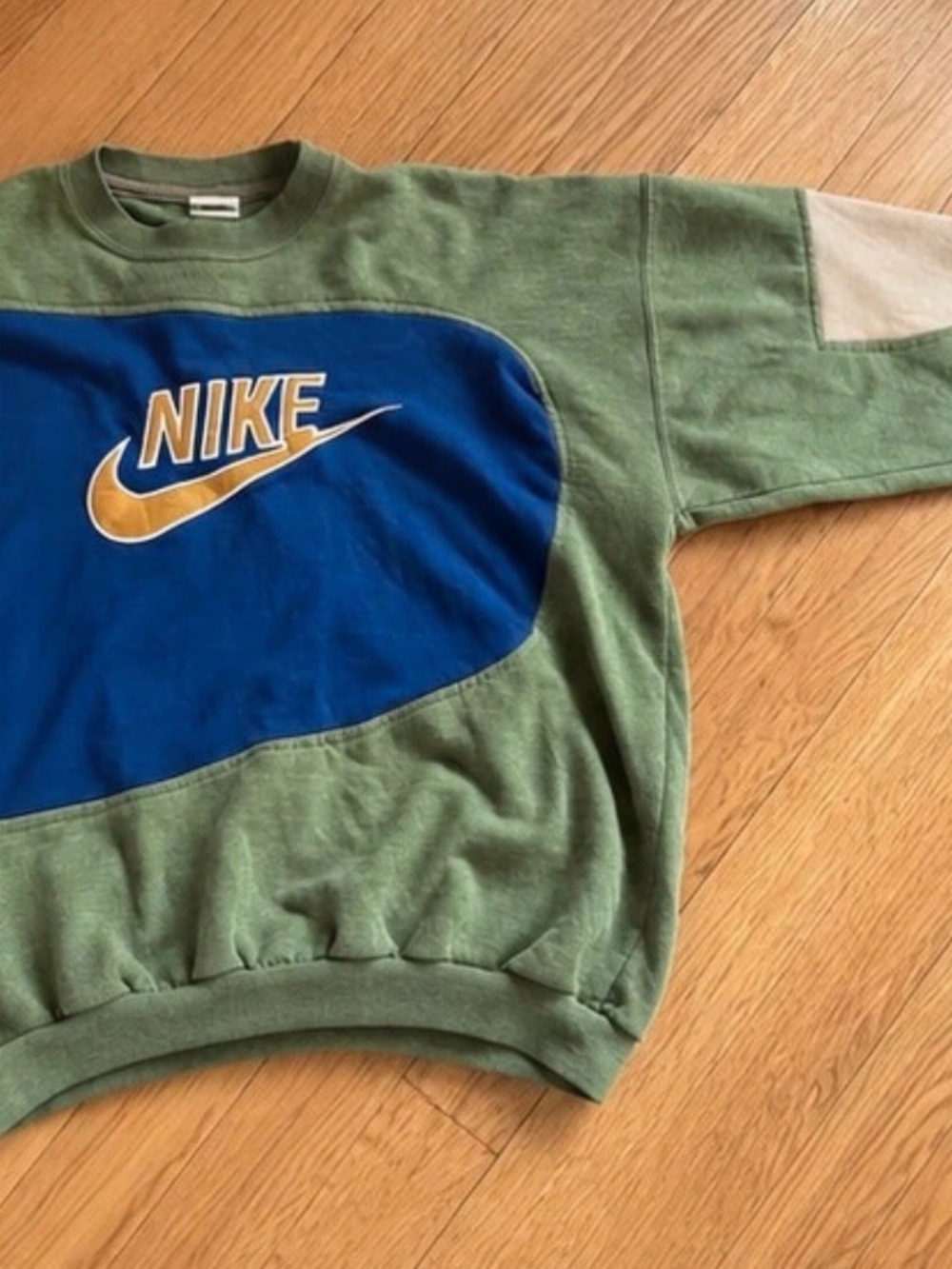 Nike Green & Blue Colorblock Crewneck Sweatshirt